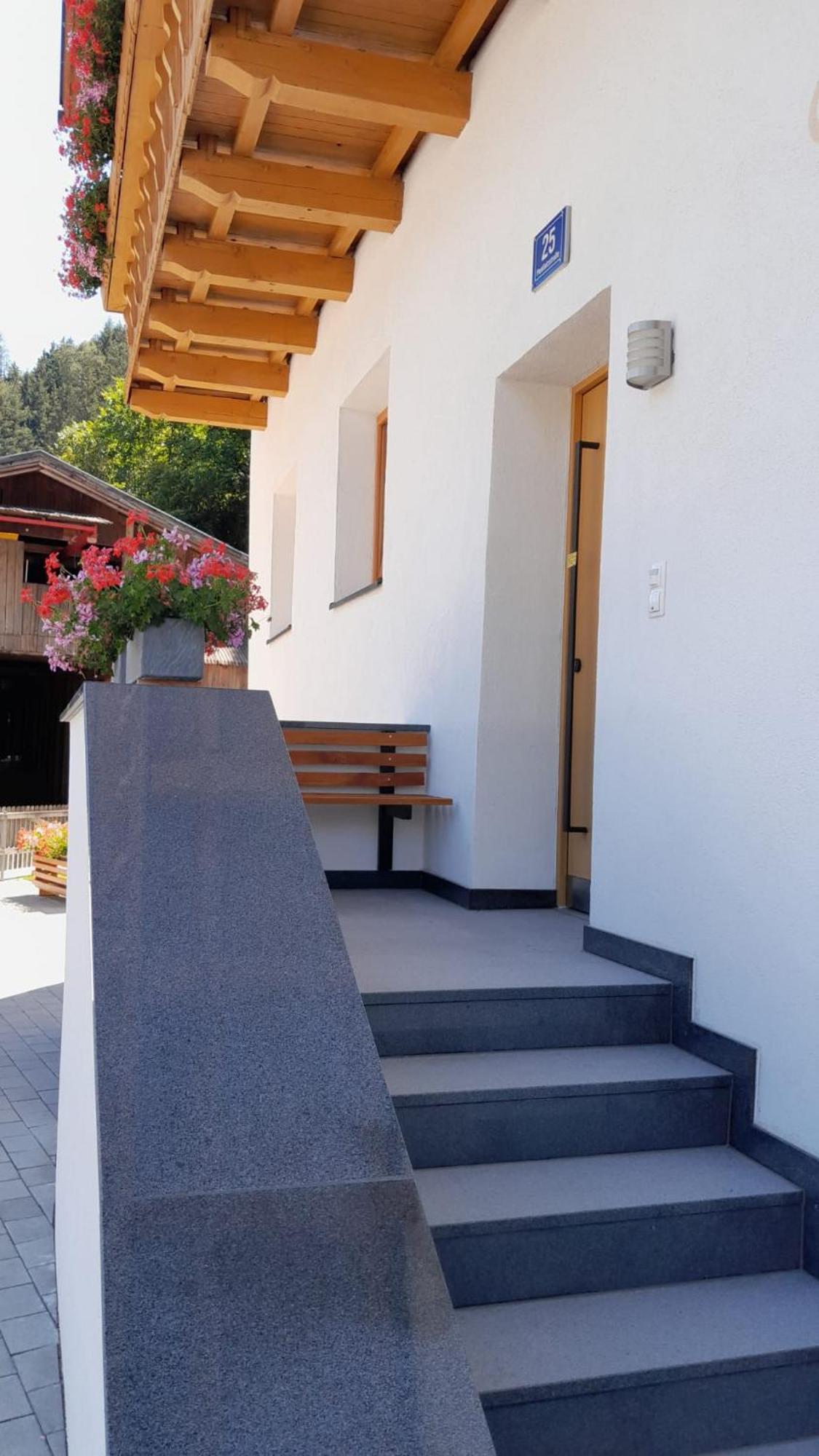 Apart Schlatter Prutz Exterior foto